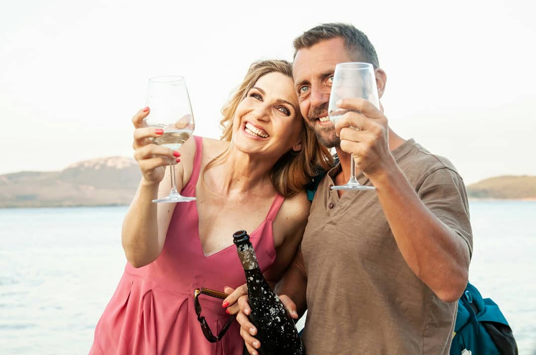 Ros5ella's tweet photo. @LCuccarini ❤ festeggiando con #AKenta #rossellaphotos #raiuno #lineaverde #grandtour #lorellacuccarini #angelomellone #alghero https://t.co/oQTGq4FYrm