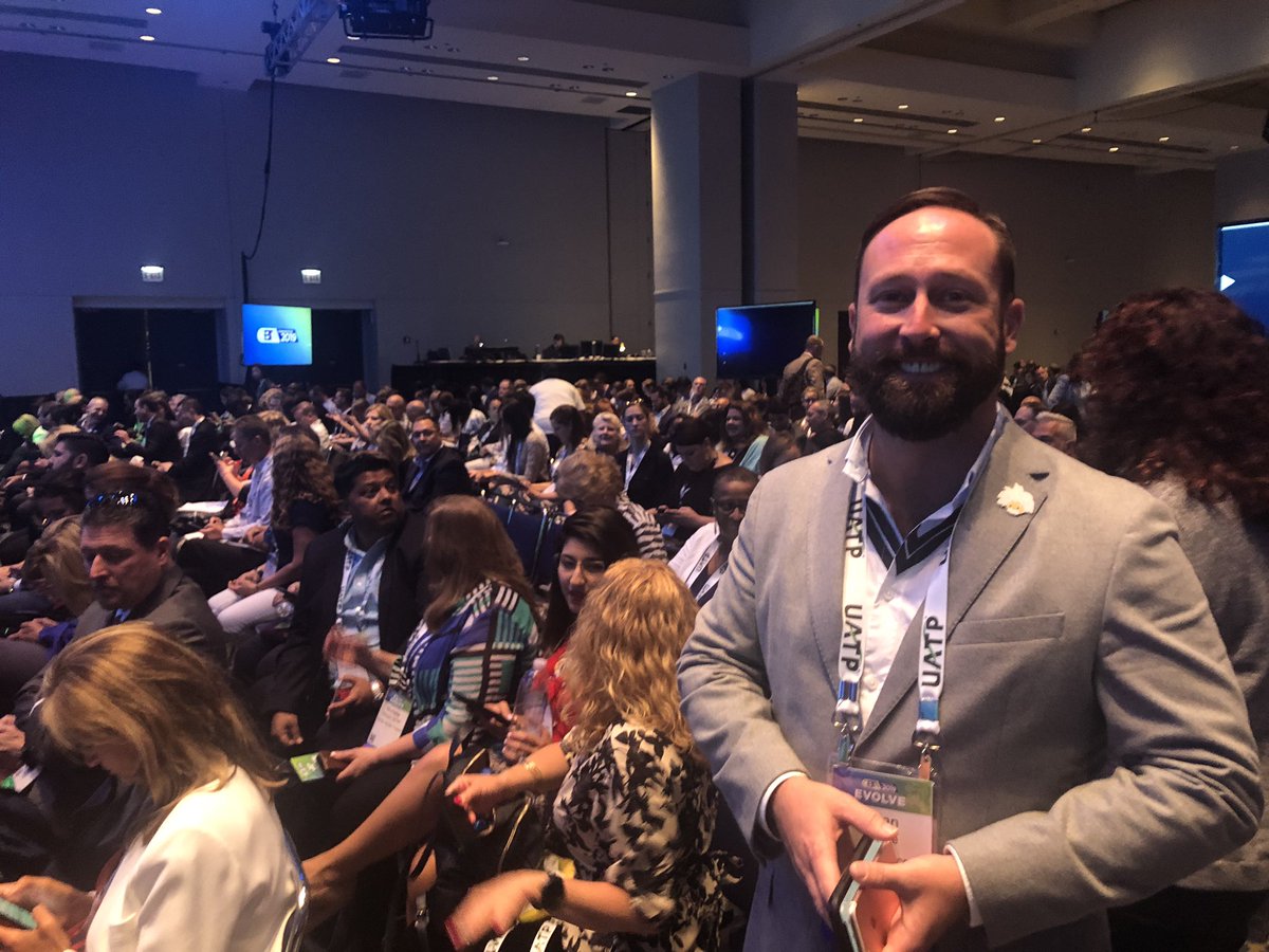 gbta_siliconv's tweet photo. #GBTA2019 Lookin’ good! Spend a hot minute in MY 👞 👠👢🥾#ErinWilk, .@facebook #RyanPierce, .@salesforce #gotgame woohoo! https://t.co/8XK3PmNjIf