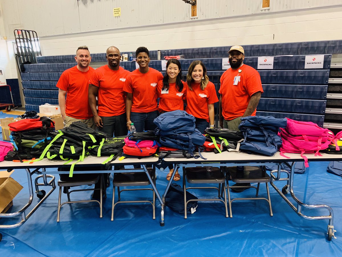 MsSongDotCom's tweet photo. Passing out backpacks at the back to school fair! #seltl #PISDproud https://t.co/FNX2x3D70B