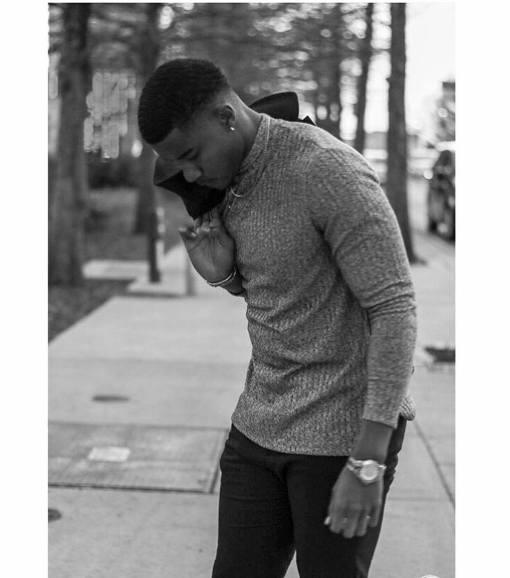 TREDAWN's tweet photo. My son. Photo shoot ready. @sharpeshooterca Check him out @tredking3 ❤️#comiccouture @kimdawsonagency #modelland #scoutingmodels @CampbellModels https://t.co/2UlQxRmPnB