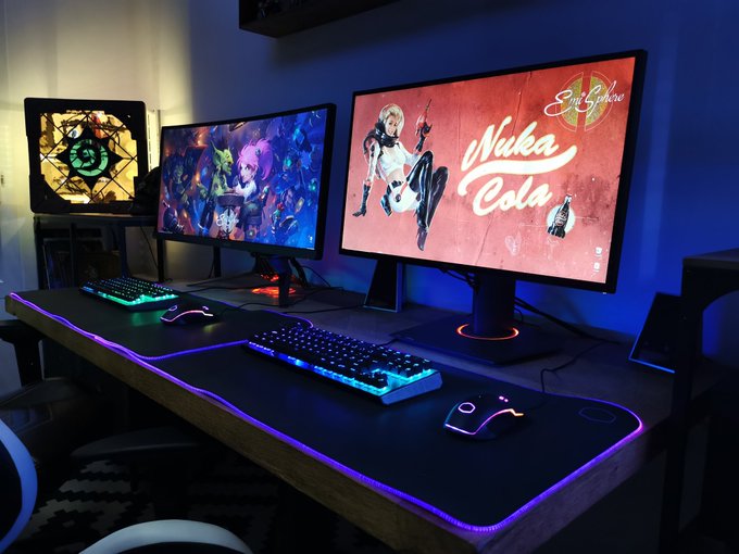 coolermasterfr's tweet photo. C'est beau, si beau. 😍

Partagez vous aussi votre setup avec le #CMSquad

- 📷 @EmiSpherePC https://t.co/WAWOHcHujf