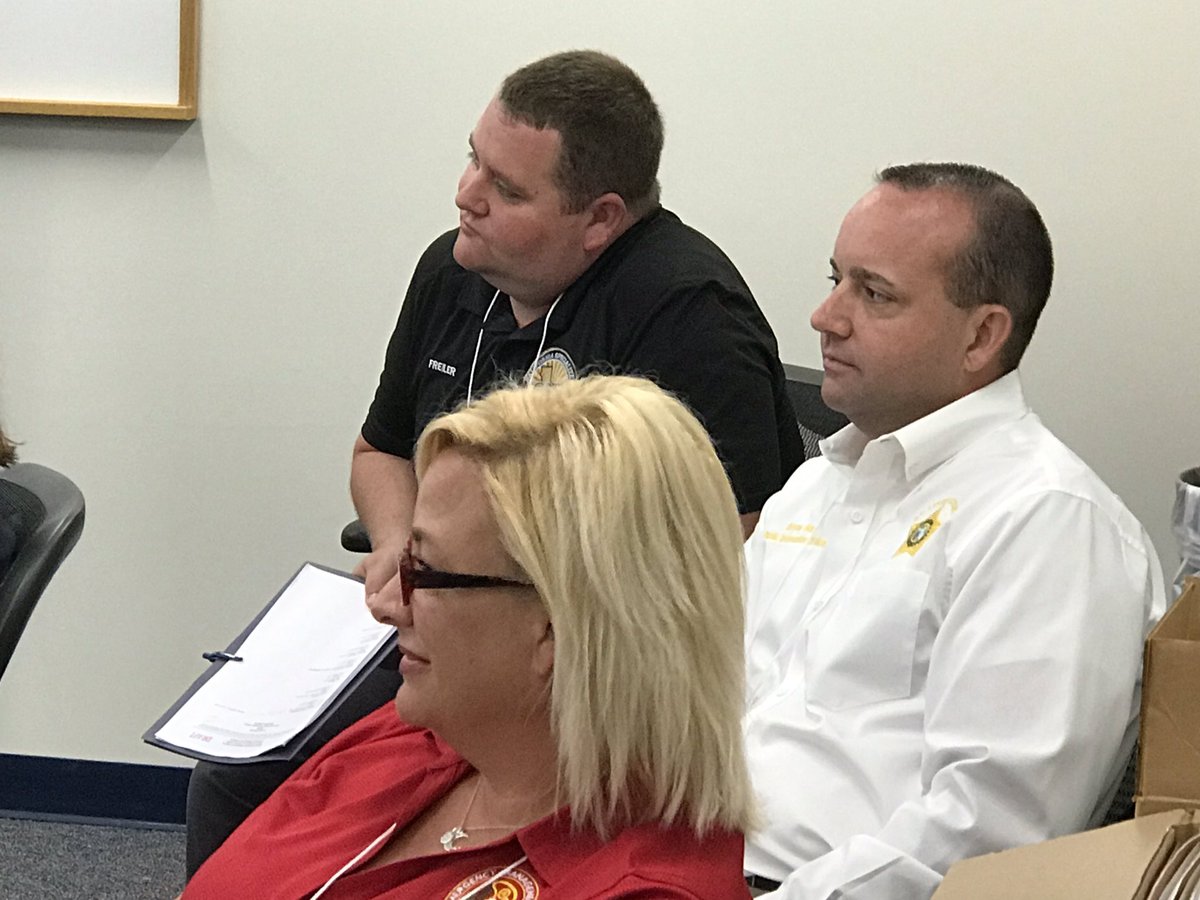 PIOMarkBrady's tweet image. My Day 2 at @FEMA_EMI In #Emmitsburg MD is Day 1 of instruction for #AdvancedPIO E0388 with 36 students and #MasterPIO E0393 Week 2 9 students joining us during their research observation. Students from all disciplines and from across the USA.