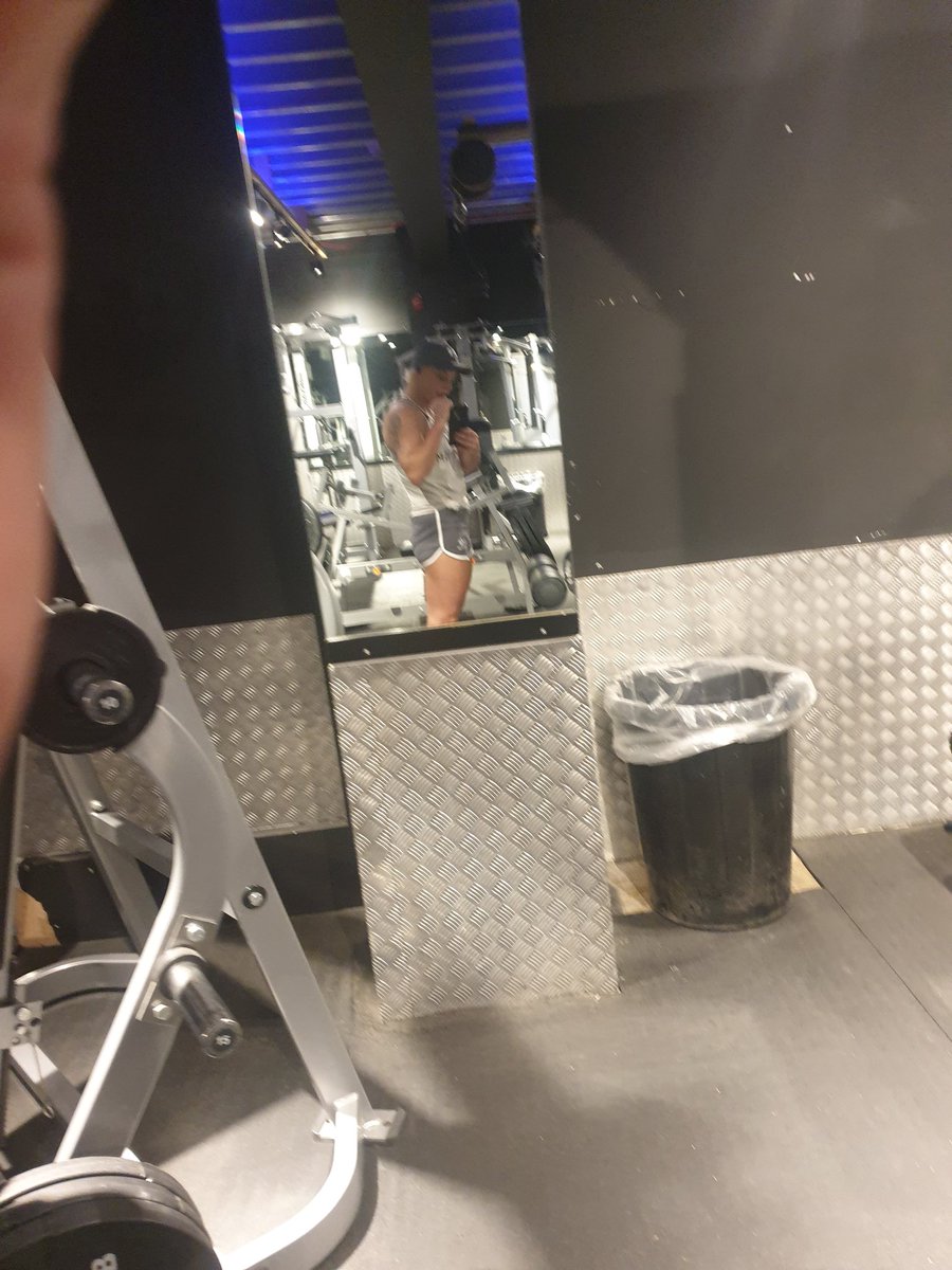 samcarmenbrown's tweet photo. When prep gets serious.... I wanna cry lol, complete gear change, mind set and training approach.... #personaltrainer #ifbb #bodyprep #bodybuilder #bodybuilding #fitness #fitnessmotivation #compprep #prepcoach #gymlife #tattoo #girlswithtatts #womenwithmuscles #stage https://t.co/j36vT6Vomf
