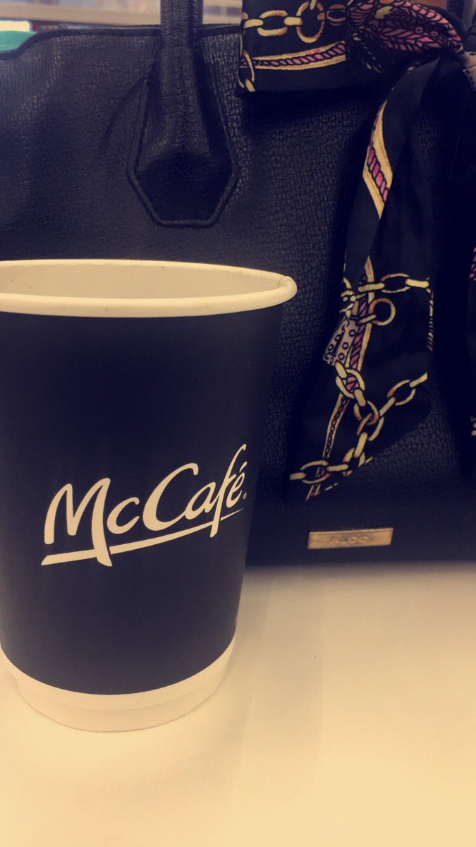 يليق الون الاسود بالنهاية دائما ..🖤🖤