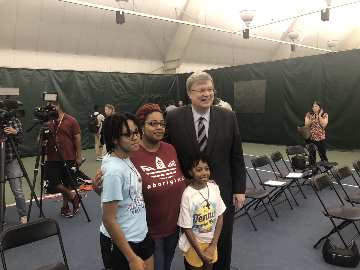 JStrick901's tweet image. In partnership with @UofMemphisPres, @uofmemphis, and @TennisMemphis15, we announced Leftwich Tennis Center will be the new home of Tiger Tennis. We’re completely renovating and expanding the center, and all Memphians will have access to this world-class facility.