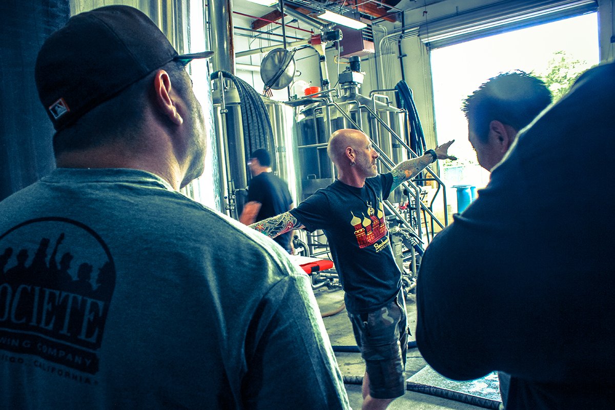 SocieteBrewing's tweet photo. #TbT: The brew session for DEFENDERS OF THE HOPS, a #collab #IPA that’ll debut at @BeachwoodBeer & #SoCal store shelves next week. Can’t wait to pick up cans of this hop bomb!
#wearesociete #societebrewing #hops #collabbeer #sdbeer #ocbeer #labeer #newbeer #comingsoon #truetobeer https://t.co/IG2fc8m667