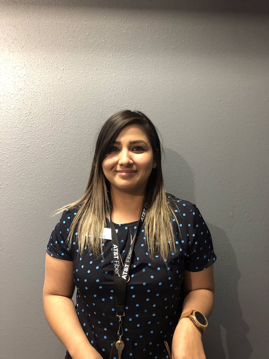 Vic_R_Delgado's tweet photo. I’m super proud of @Elsa08916871 for her performance in July! She ended 157% overall, #2 in #besttexas and #5 in #Ntxfactory Oh and she took a week and half of vacation! Bravo 👏🏻👏🏻👏🏻 https://t.co/XLLLW39hqa