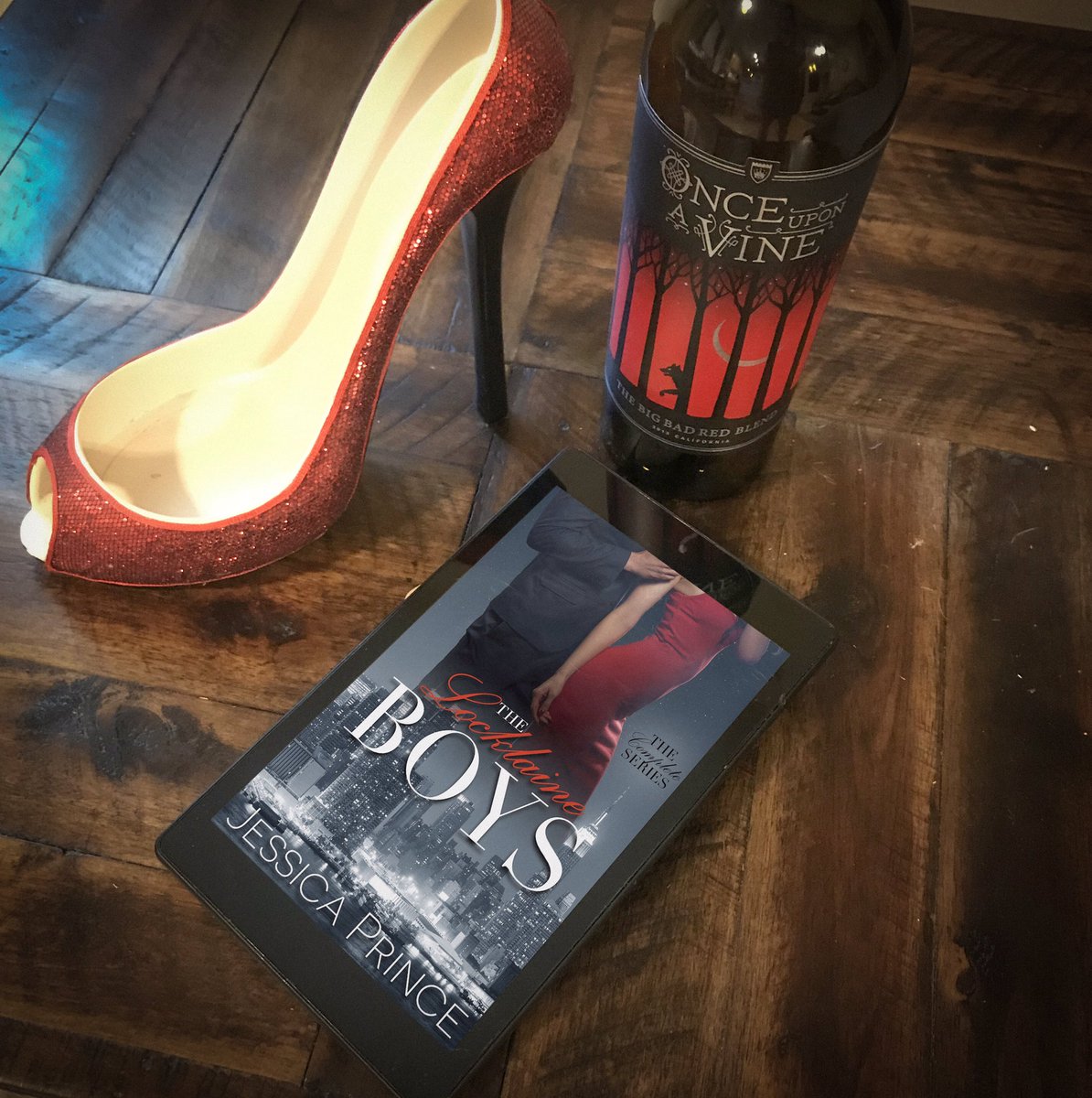 📚 SPECIAL ANNOUNCEMENT 📚

I've bundled up my ENTIRE Locklaine Boys series! And good news, you can get it in one place AND at a special release week price of only 2.99!!!!

Bonus, it's also FREE in Kindle Unlimited.

AMAZON: amzn.to/2YIWccW