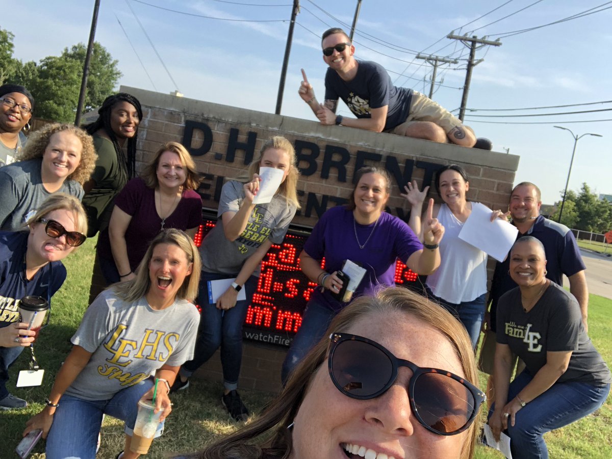 jla1216's tweet photo. First team selfie! #teamfour @leisd @LittleElmHS #loboproud https://t.co/8wWiaKtNv8