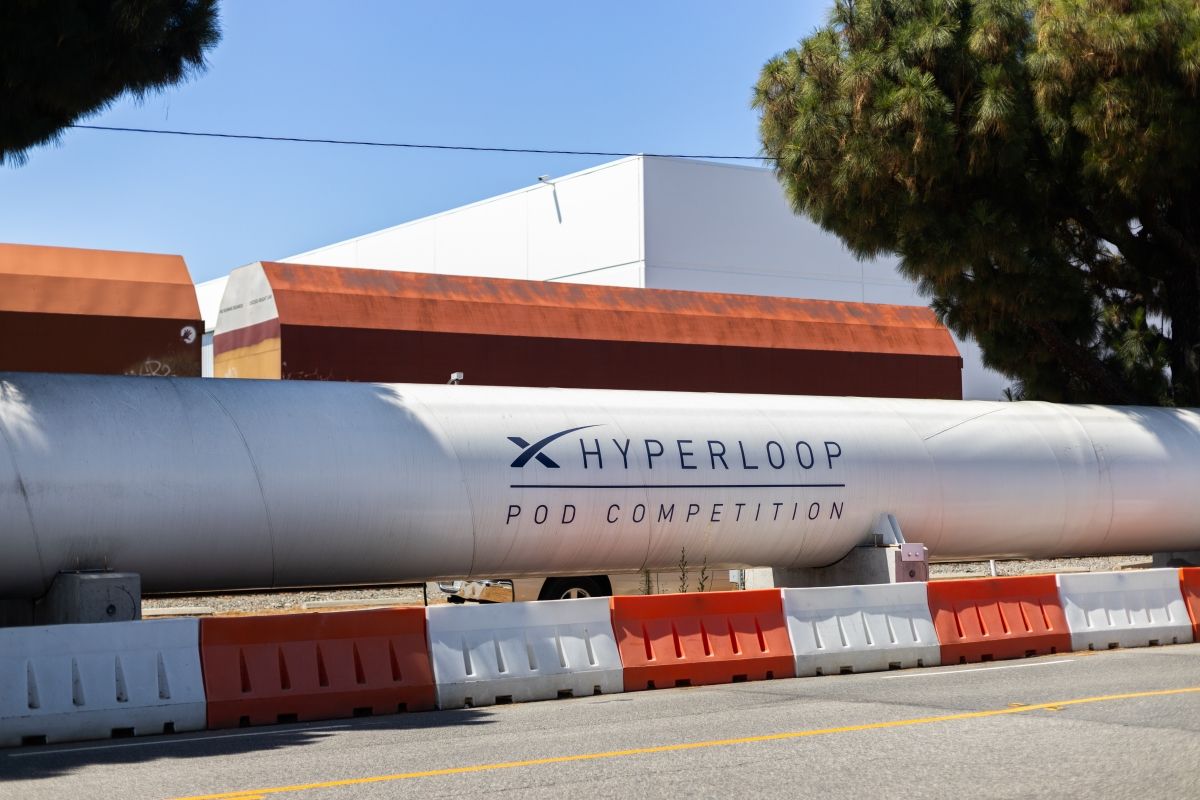 vthyperloop's tweet image. Thank you to all of our sponsors over the past year for helping us to compete in this year&apos;s @Hyperloop Competition. We could not have done it without their amazing support.

Photo Credit: Erica Corder