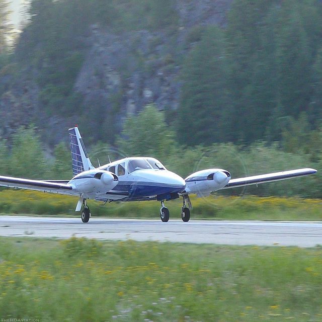 Piper PA-34-200T Seneca departing CZNL last night
.
.
.
.
.
.
#piperpa34 #piperseneca #cznl #nelsonbc #generalaviation #piperaircraft #piperpa34seneca #piperpa34220t #plane #avgeek #aviation #cgoaz ift.tt/2Zxcgf7