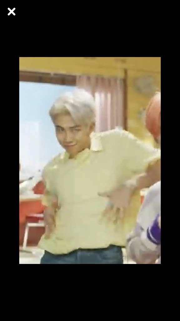 diarrHeaAaaaaa's tweet photo. #rm #sus #BoyWithLuv #ohyeah #like #ThisIsAmenopeitskorea #imalittlescared #rmcandance #ohmymymy https://t.co/1PRMFFs8lB
