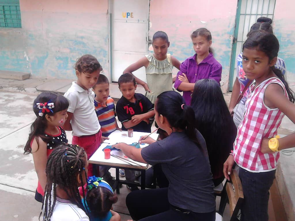CDCEAragua's tweet photo. En Paz y Alegría Inicia el Plan #AgostoEscuelasAbiertas Por La Paz en las instituciones educativas del Municipio Zamora #Aragua @NicolasMaduro
@psuvaristobulo
#DialogoPazYVida 
@MPPEDUCACION
@RosangelaOrozco @leoalvacabrera @RMarcoTorres @AraguaEducacion https://t.co/jGq9uUvXDy