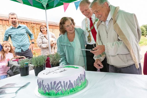 matterarch_uk's tweet photo. Cllr Robbins, Mayor of @wfcouncil officially opened the new #LinearPark designed &amp; delivered by Matter and @lucyhharrison. Peggy and Bert Webster, who lived on the street before the houses were demolished cut the cake and we all enjoyed herbal food and drinks #makingplaceswf #gcf https://t.co/w65QLKDBp0