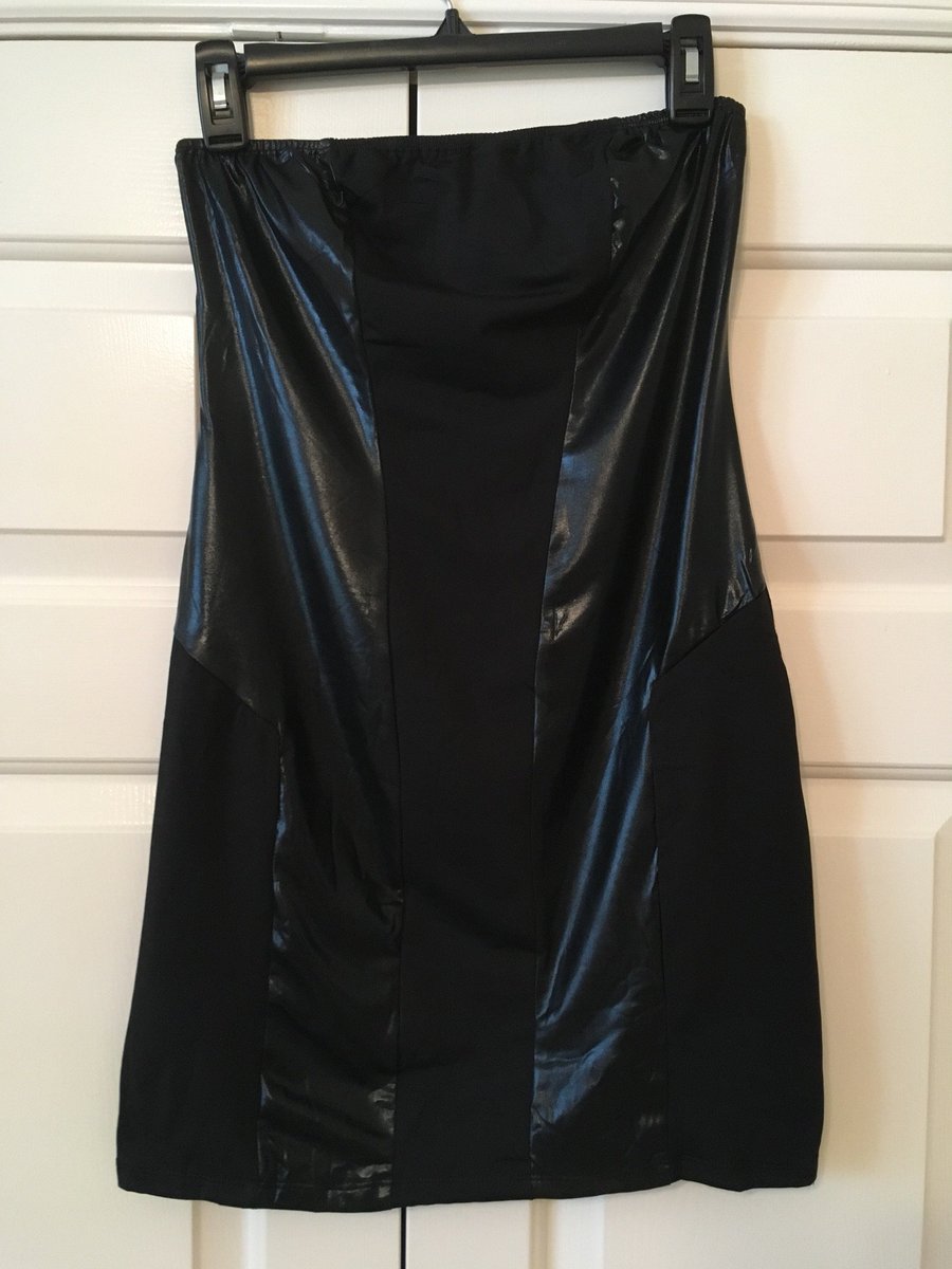 SwingersHouston's tweet photo. SOLD ELSEWHERE FOR $25. JUST 17.99 while they last. Strapless Black Dress Leather Look Panel Mini Dress. Only 2. Order TODAY #dress #leatherdress #leatherfetish #strapless #bareshoulder #partydress #fashion #swingers #swingersclub #swingersparty #mini
https://t.co/DbPKTeMqLc https://t.co/1EfOQ8KxwB
