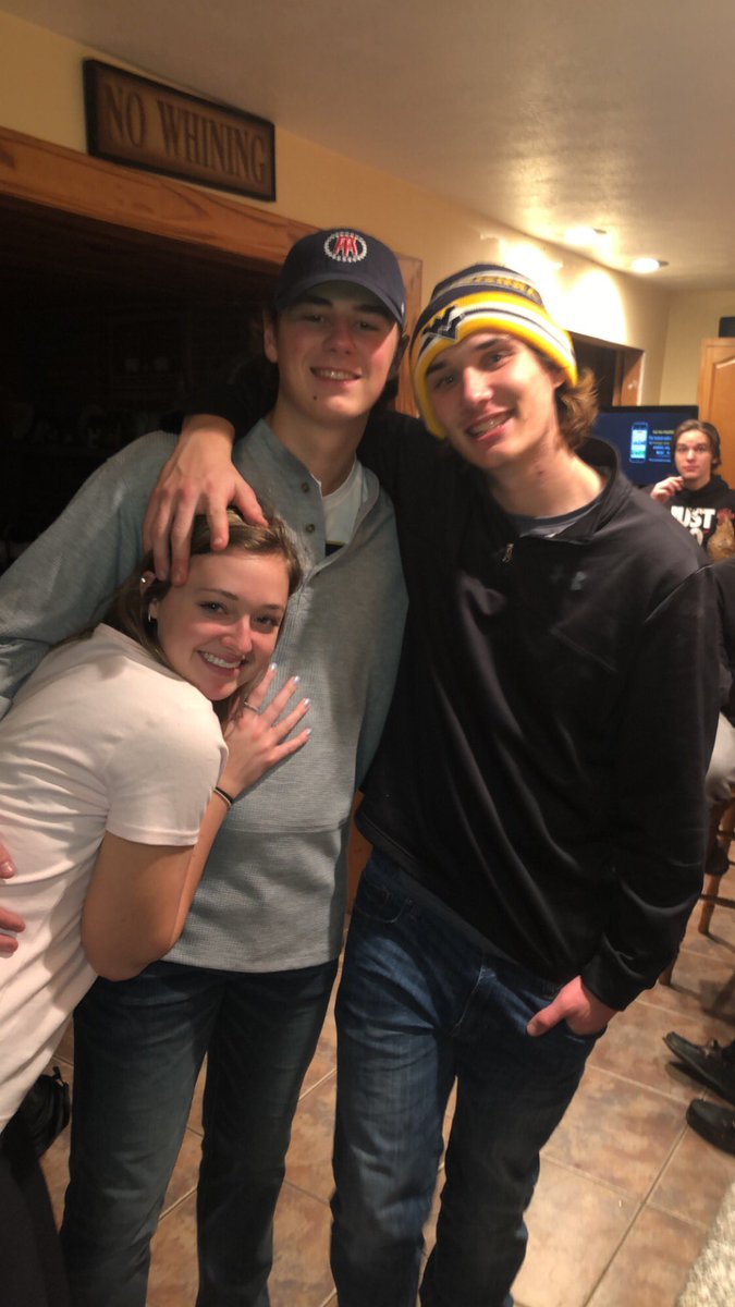 _clairee_d's tweet photo. Happy bday! I hope you have a great day and maybe we’ll actually get to hangout soon if you’ll stop ditching😁 love ya😘💛💛 @chrisfurka_ https://t.co/D2fTLXZK2K