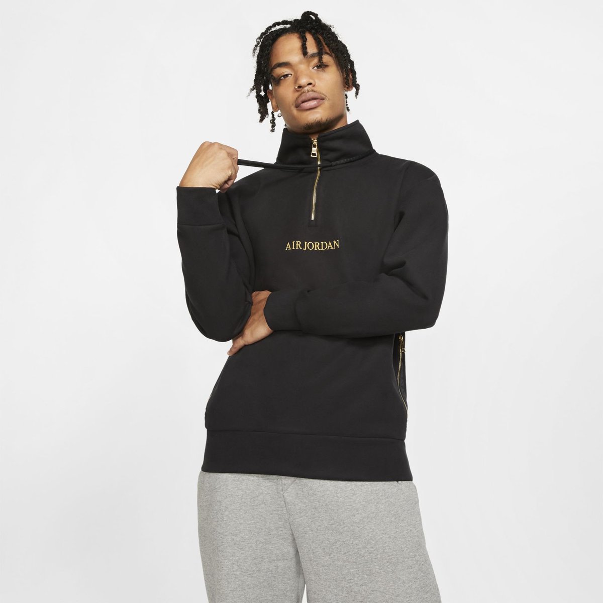 J23app's tweet photo. Jordan Remastered apparel on @nikestore 

Pullover Hoodie -> https://t.co/Ugvs3ltR1F

1/4-Zip Top -> https://t.co/z0d7syRCCb https://t.co/Hx5kj8kjsp