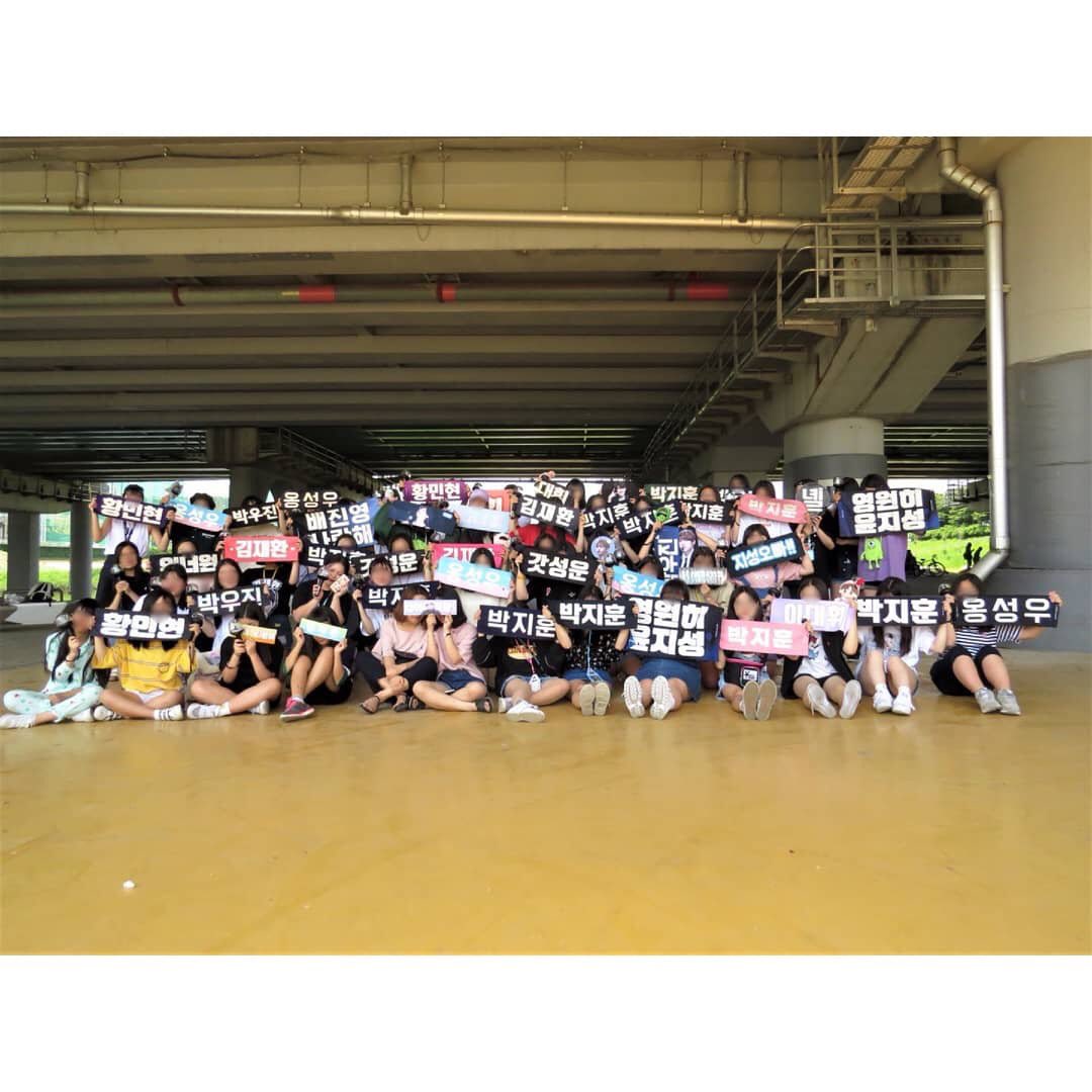 wing9k's tweet photo. 이때 진짜 좋았는데 그쵸 .... 오랜만이에요 여러분 다 잘지내고 계신가요 ....? https://t.co/iuMsU4Wevo
