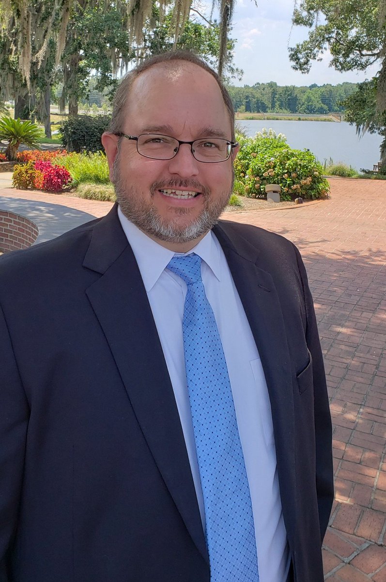 MGAstateU's tweet photo. Finding Greatness: Dr. John Hall, assistant professor of political science, is building a chapter of Pi Sigma Alpha &amp; other student organizations to support MGA’s new B.S. in Political Science. #MGA #AmazingFaculty https://t.co/4EaHBrm32V…/20…/08/finding-greatness-john-hall.php https://t.co/0NEtT3qG0n