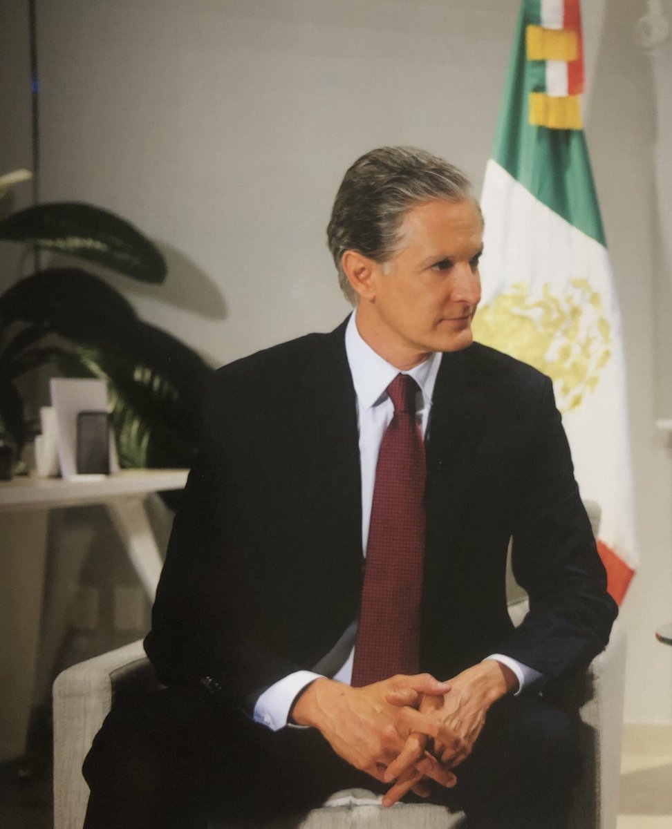 AlejandraDMV's tweet photo. Gobernante sensato, preparado, con conocimiento de la realidad, con buenos modos de hacer política y que está dando resultados para los mexiquenses. @alfredodelmazo @PRI_EDOMEX #ManosalaObra https://t.co/cQA5jugU1F