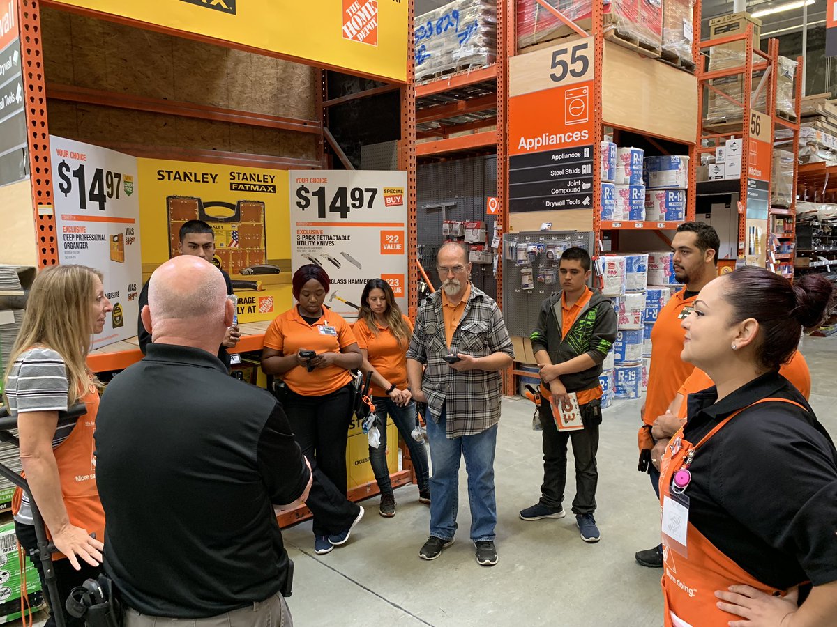 Recognizing Manny(MET) for staying on top of projects while DS was out last week. <a href="/lmh839/">Lisa Coplen</a> <a href="/kubiak_scott/">Scott Kubiak</a> @shay_adair