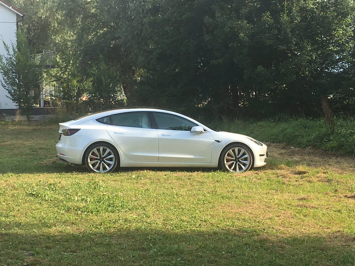 der_ochi's tweet image. #model3p #tesla #lifeisgood
