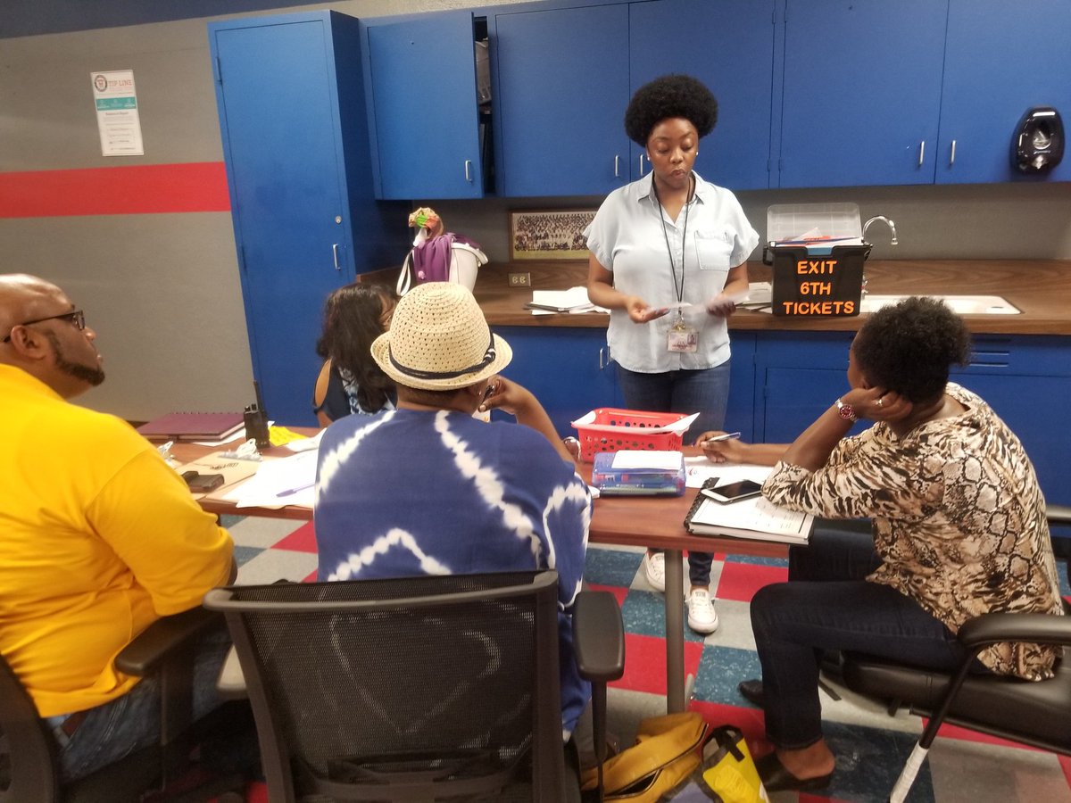 Tjoseph111's tweet photo. @Rwillrich2 Leading and Learning. Welcome to Leadership!!! @atmscougars https://t.co/uSdUQkjNxH