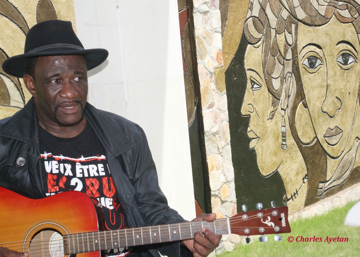 Togolese musician and painter artist Jimi Hope passed away in France Monday, August 5, 2019, in his 63rd years old and 45 years musical career. #Togo #Music charlesayetan.wordpress.com/2019/08/05/jim…