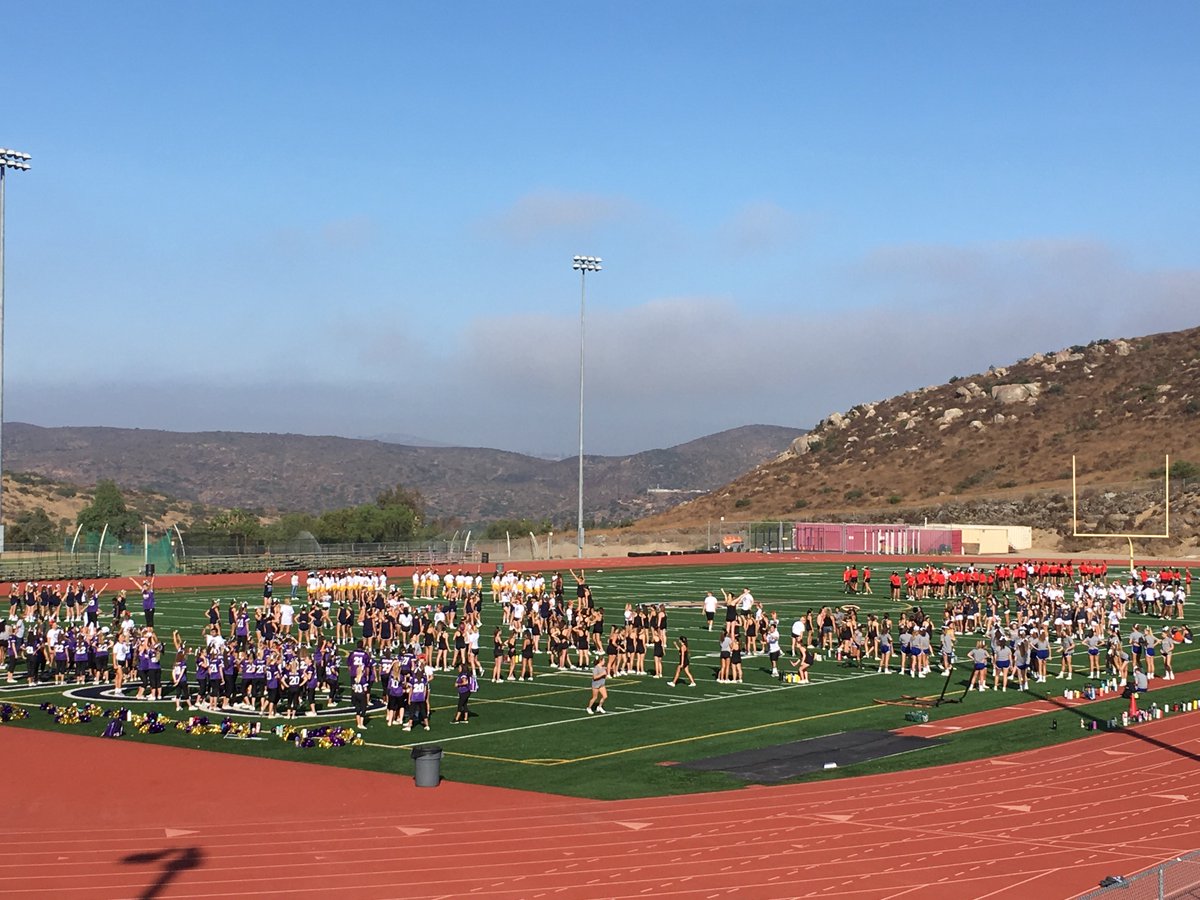 Plenty of spirit at today’s GUHSD Cheer Camp! Thanks to Jennifer Long and her award winning SDSU cheer squad for their coaching! @GUHSDTweet