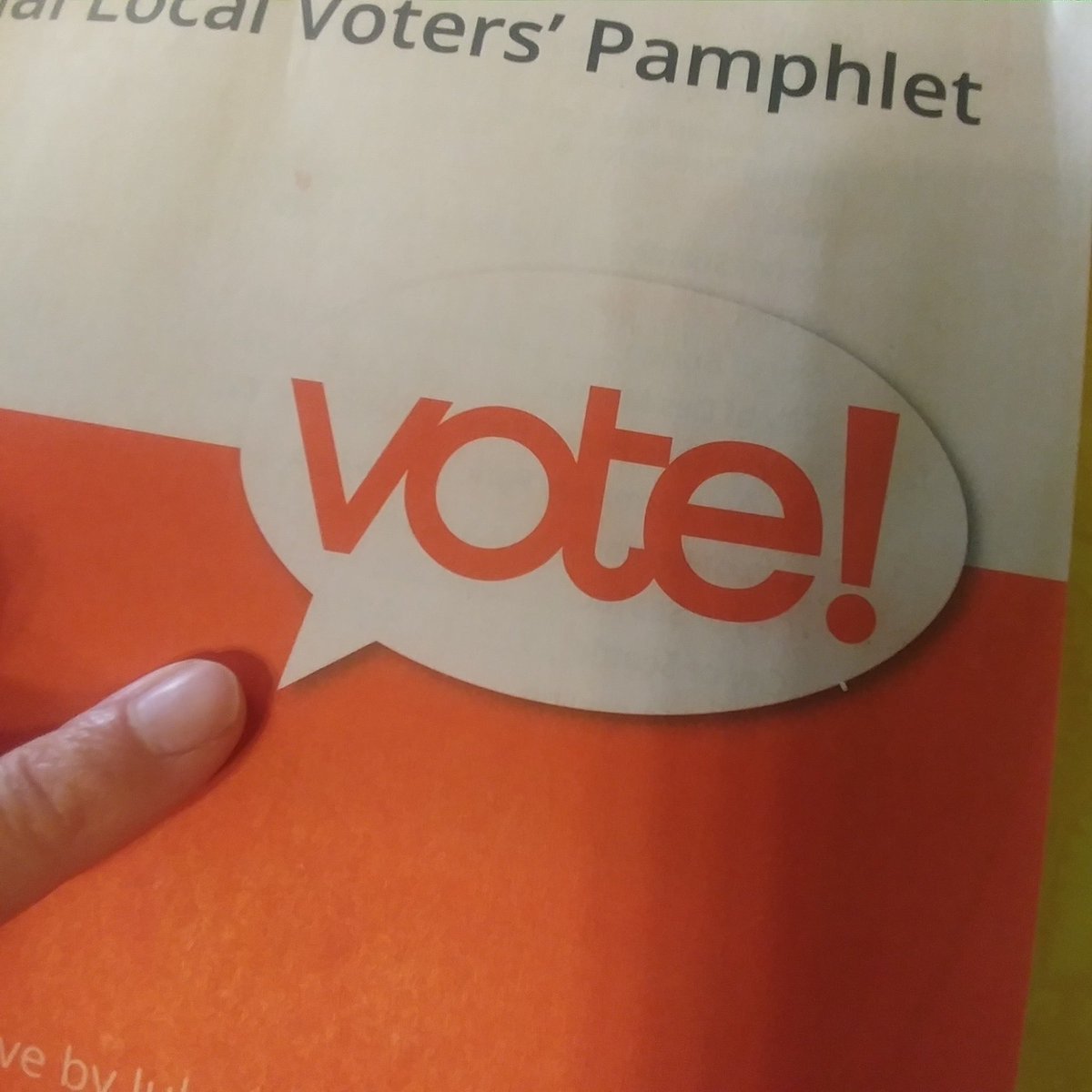 Hey riders! Still need to turn in your ballot? Bike the vote at today's Moxie Monday monthly ride! Meet at Seattle Center Fountain at 6:30, ride at 7 #seabikes