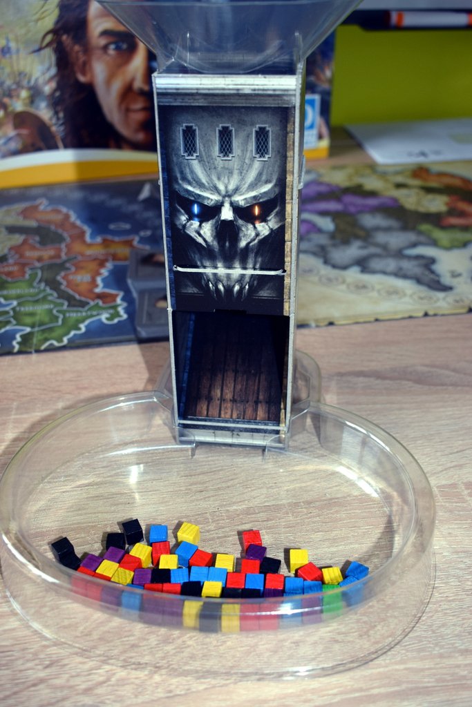 BoardgameAcadem's tweet photo. Immortals by Queen Games has been sitting unplayed.
Why?
Well any games that need a minimum of 3 players
Do you have difficulty with certain player numbers?
#boardgameacademy #boardgamers #playercount #2player #queengames #shelfofshame #unplayed #unboxed #cubes https://t.co/ZSDklLVqWs