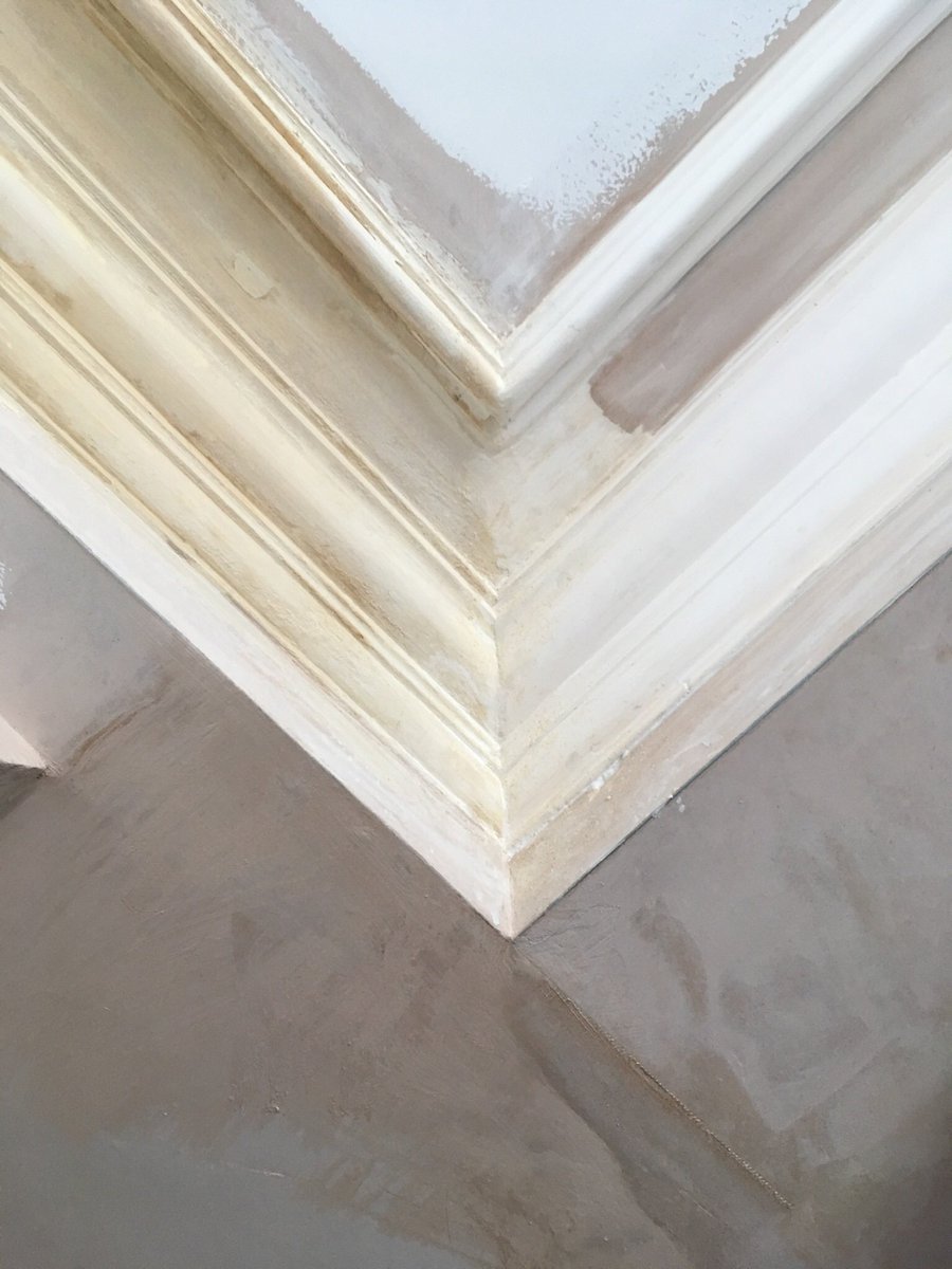 Plasteringdesi2's tweet photo. Make mould to match existing profiles and fitt to orginal after new bulkhead fitted #restoration #herritage
#plasterer https://t.co/Bfurhkdybu