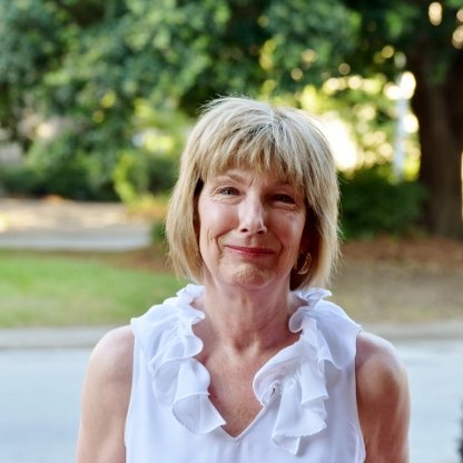 Macon_DA's tweet photo. Staff Spotlight:
Meet Office Manager Beth Lasseter.
Beth joined the DA's office as a legal secretary and now leads the office’s support staff. She prepares budgets, handles personnel matters, and supervises the support staff.
Meet more of our staff at https://t.co/VkDxNiwYlJ https://t.co/OPq3sgSiZM