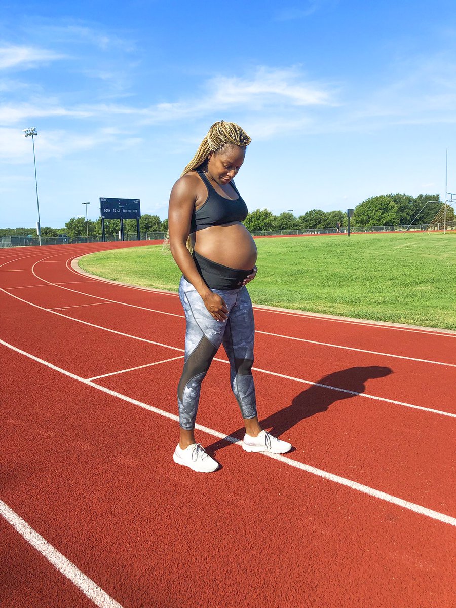 Natasha Hastings on Twitter: I ran my repeat 100s this morning, I that last 100m of the 400! 🏃🏽‍♀️💪🏽 We are 36 weeks today, and the homestretch! 🤰🏽 #MondayMotivation