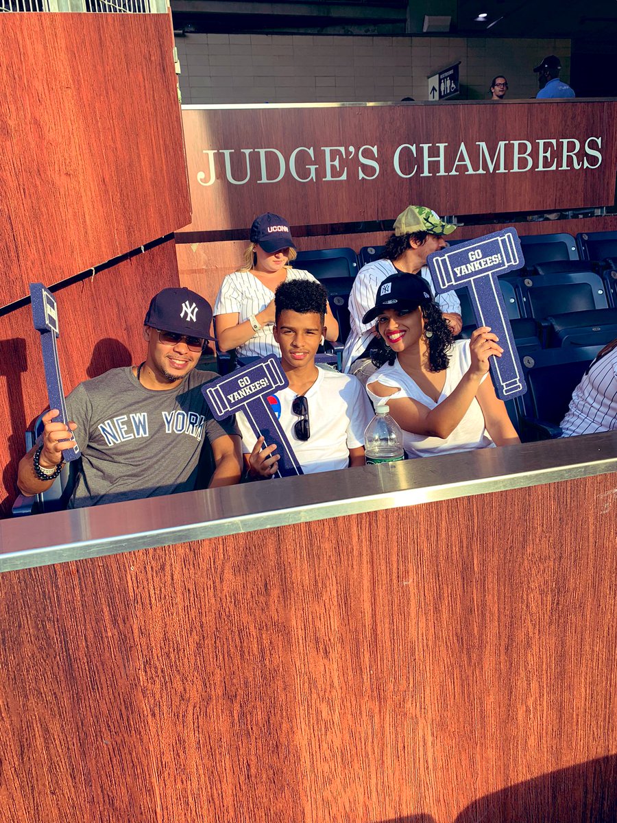 Nise814's tweet photo. So this happened this weekend! Yankees vs Redsox with the fam. #JudgesChambers #GoYankees https://t.co/jUSiMV9ORR