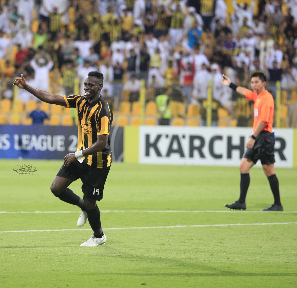 albakertv's tweet photo. كلما تقدم الاتحاد في بطولة دوري أبطال آسيا كلما زادت متعة وإثارة البطولة مبروك الفوز بالذهاب وبالتوفيق بالاياب .. زيادة من الفرح 💛🖤
#الاتحاد_ذوب_اهن https://t.co/ONptEbSSs2