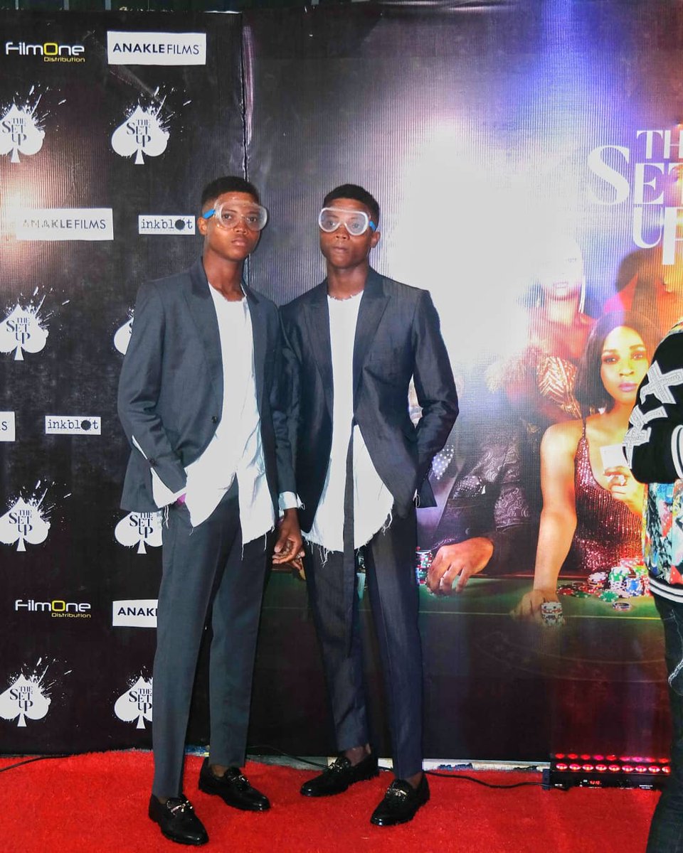 ledmgmt's tweet photo. #spotted
JAMES & JOHN-E #recarpet moments at #TheSetUpFilm premiere
outfit by @EndiMartin | @endimartinn
#LEDmen #modellife #model https://t.co/SbI1Jzwxng