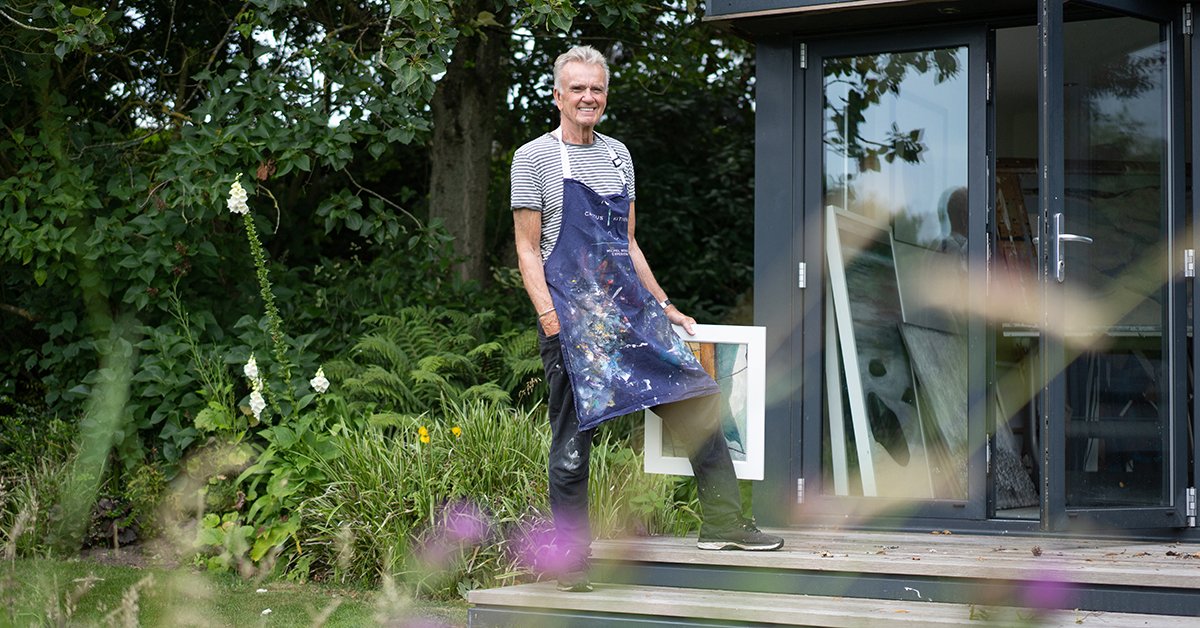 GreatNorthArtSh's tweet photo. Meet the artist! Stephen Thompson is a Yorkshire artist working from a garden studio in Stainburn. Since retiring painting has become his passion - he works mainly in acrylic and oils #Yorkshireart #oilpainting #acrylicpainting #GNAS19 / credit:Tony Jacobs https://t.co/ilhhQT0KyL