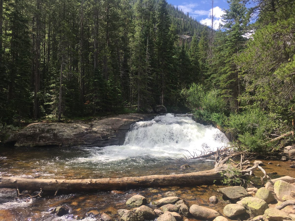 embleibel's tweet photo. Hope some of my 4th graders got to use their @everykidinapark passes this summer! Here’s some fun from Rocky Mountain National Park😌 https://t.co/ZAjUy3ksti