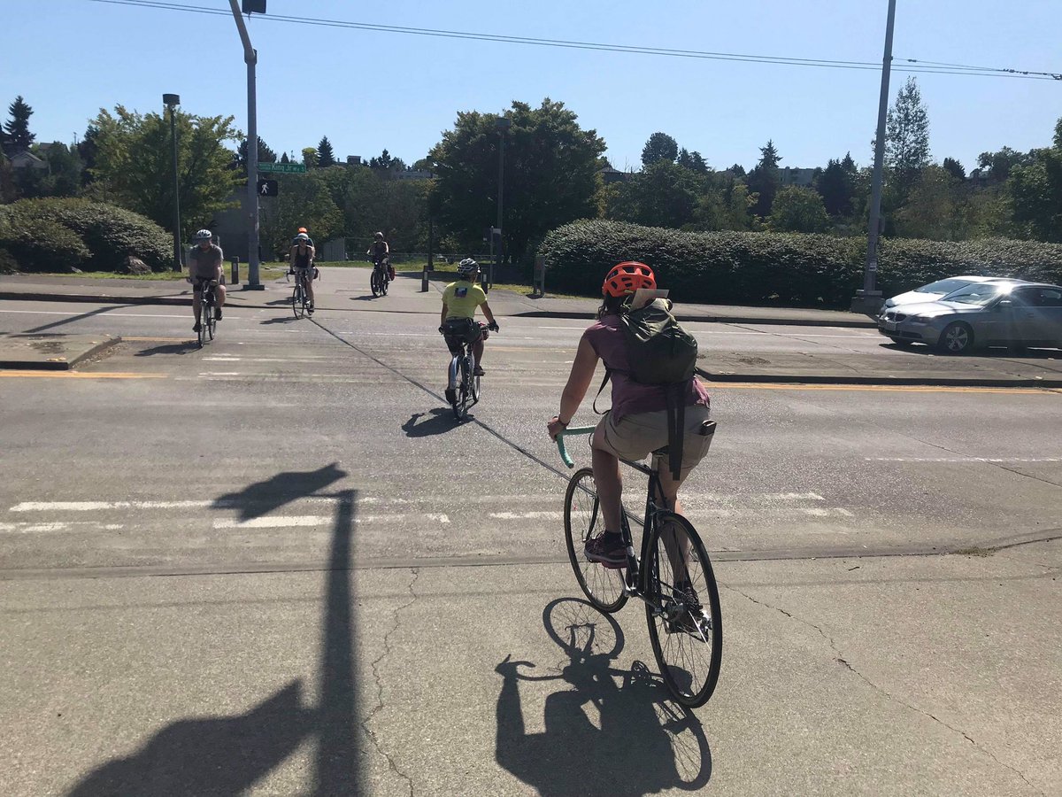 PhyllisP2forD2's tweet photo. #greentransportation #seattle #campaignbybike https://t.co/UeT77BEANq