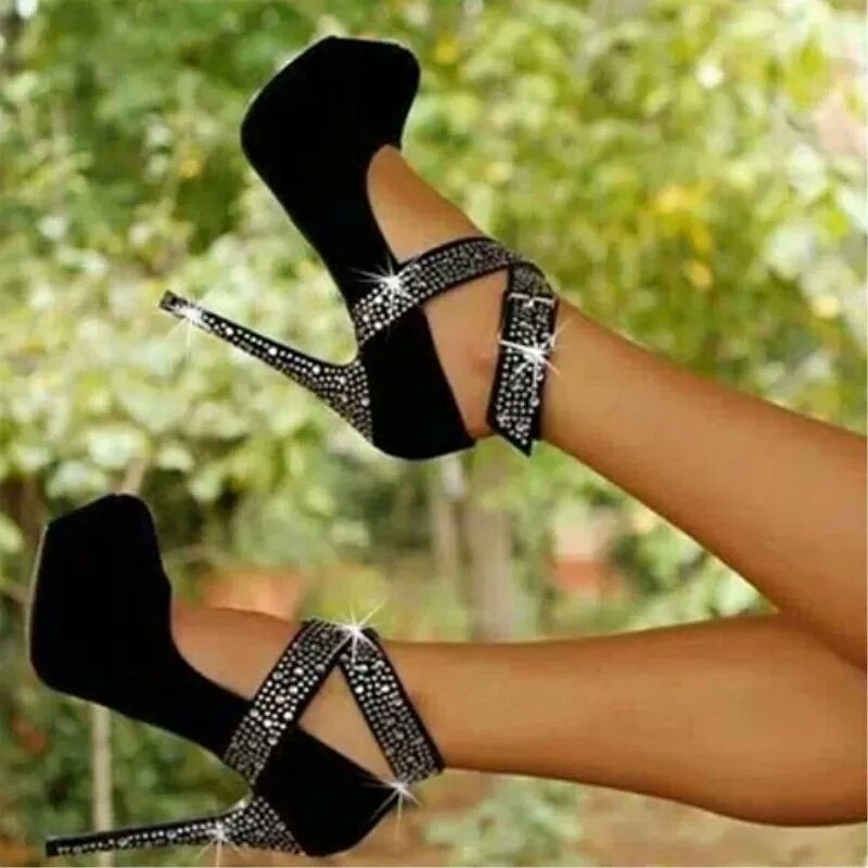 shoemaniya's tweet photo. 36-45EU size
Dm to order
Free shipping
Payment via PAYPAL
Price:89.00 €

#highheels #loveheels #heelsaddict #heelsfetish #shoefetish #heelsdance #heelshoe #weddingheels #heels #heelslover #strappyheels #heelsimport #chunkyheels #killerheels #stilettoheels #blackheels https://t.co/qzg6HijjoZ