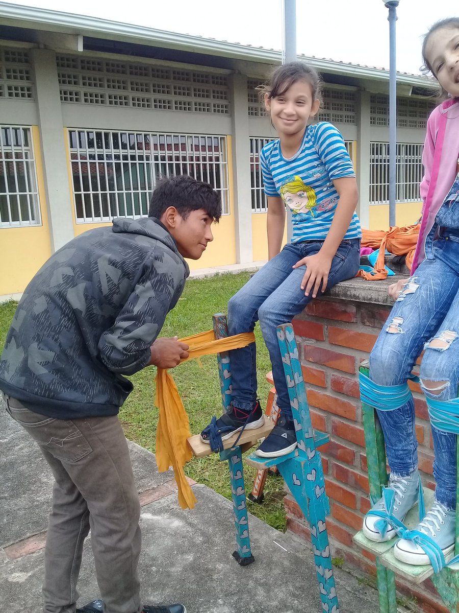 LICEOFREDDYWILS's tweet photo. Nuestros PREPARADORES en arte activos 100% en agosto escuelas abiertas por la paz @charlychaves @clbtachira @fernandezftach @supervisionZET1 @CDPculturatach @divmediagralzet @ORLANDOG70 @Crazet2011 @MPPEDUCACION https://t.co/PCS9gsOUbk