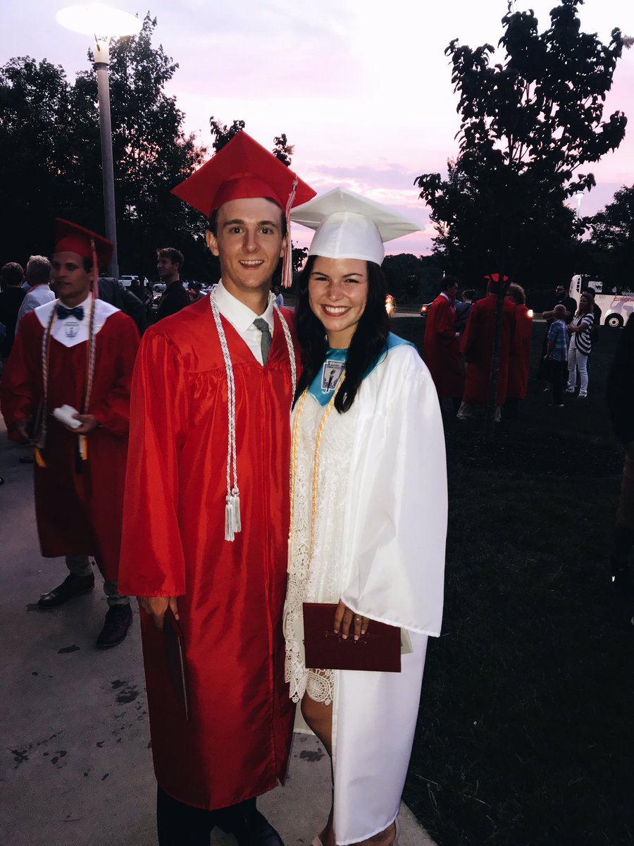 taterigby3's tweet photo. happy birthday bub!!! hope you have the best day! love you💕 @zackwink https://t.co/ZXlpOSMdId
