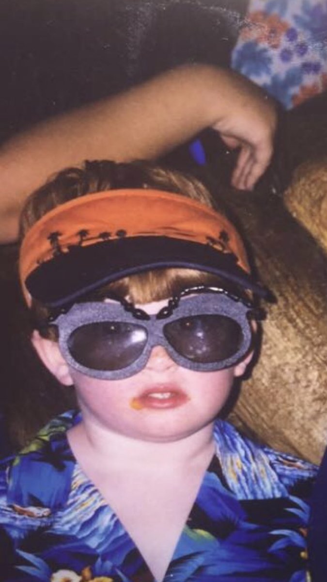kcaruso18's tweet photo. I LEGIT CANNOT UNDERSTAND HOW THIS WAS MO AS A CHILD. I DONT GET IT. https://t.co/X4ll8RPtYi