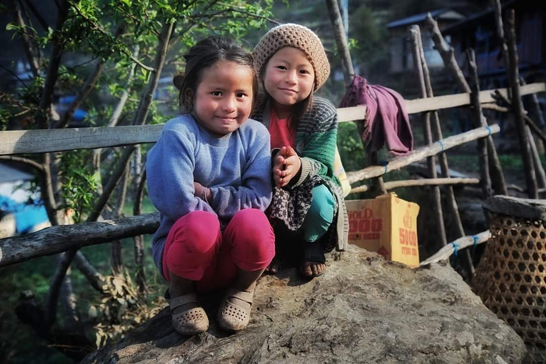 Travelmaxguide's tweet photo. Children of the Himalayas. Some faces that create strength and happiness, overcome your hard time. Life in the Himalayas. Untold stories of Himalayas.

#trekking #mountaineering #tours #adventures #safaris #filming #travelphotography #travel #culturaltour #pilgrimagesites https://t.co/WZvlaxtXt3