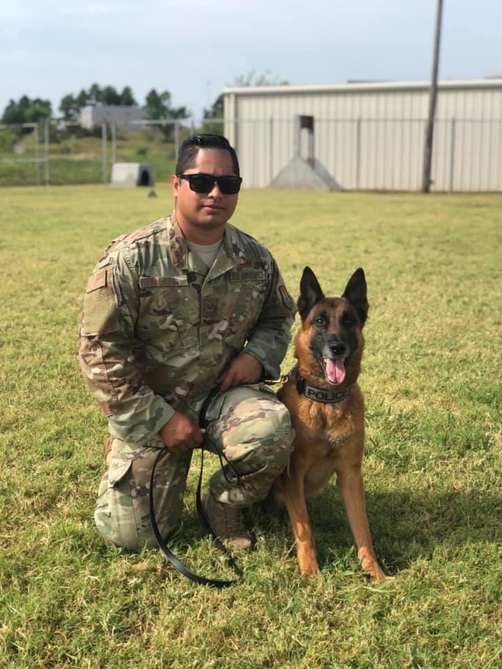 Team_Tinker's tweet image. We all but put on the bite suit during this #podcast episode of #TinkerTalks with the Military Working Dogs. Special thanks to SSgt Padilla for giving us the inside scoop. 

Check it out and let us know what you think ➡️ tinker.af.mil/Links/Tinker-T…