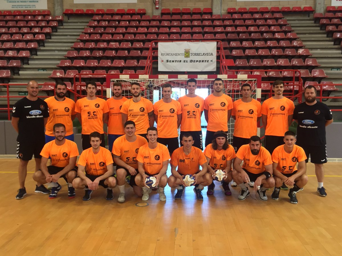 Día 1 de un proyecto realmente ilusionante.
#TheOrangeSquad 2019-2020 ya está en marcha.
#SomoselNorte
Ford Blendio Alisauto

torrebalonmano.com/2019/08/05/bm-…