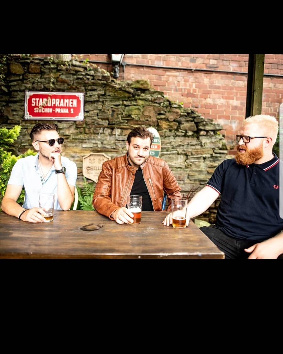 NewBarrack's tweet photo. Great photo shot with @Inheritofficial Thanks guys x great photos Matt Wesson 👏 #liveband #livemusic #livemusicvenue #S6 #Hillsborough #Sheffield #realalepub #socialsheffield #familyrunpub #ciderpuboftheyear #sheffieldciderpuboftheyear #lovemypub #Yorkshireciderpuboftheyear2019 https://t.co/7J4K2SG8SA