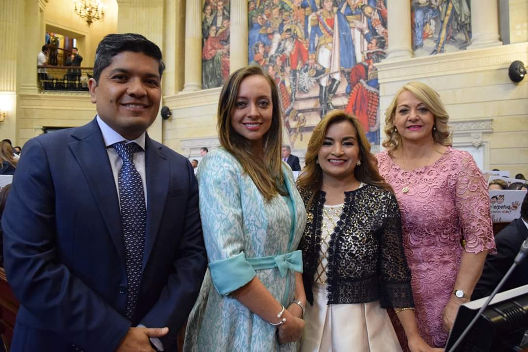 PartidoMIRA's tweet photo. Sancionada Ley Juntas de Acción Comunal, autoría @PartidoMIRA. Más de 6 millones de dignatarios beneficiados:

Auxilio transporte, capacitación @SENAComunica @ESAPOficial y más.

@aydeelizarazoc @AnaPaolaAgudelo @irmalherrera @carlos_guevara 

Completo: https://t.co/PJrUuEgHhK https://t.co/iGWtrFssh8