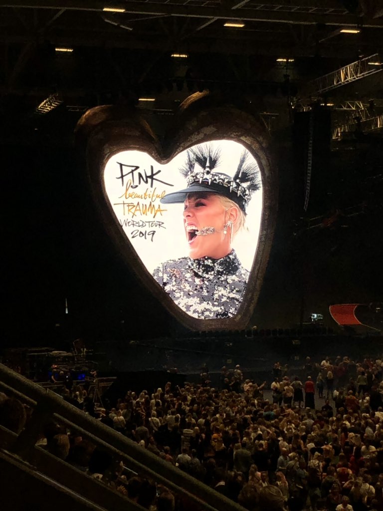 Raggie1978's tweet photo. @Pink me and my wife @123tootles and the rest of Oslo are soooo excited to see you 💕💕 https://t.co/uNEgcEqoE9